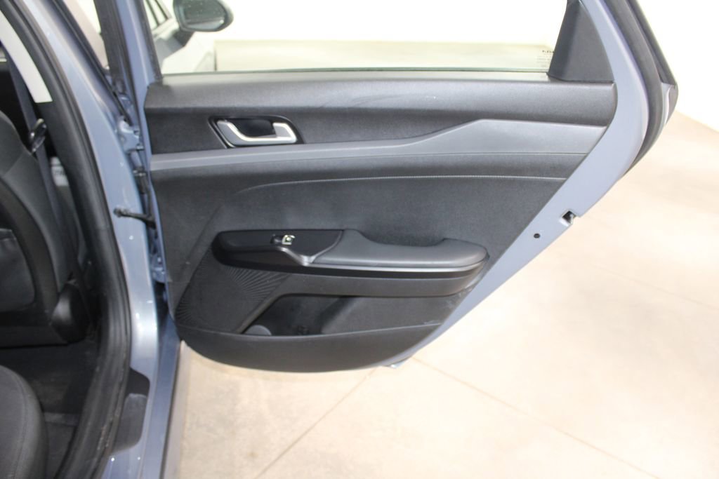 Used 2023 Kia K5 LXS image 30