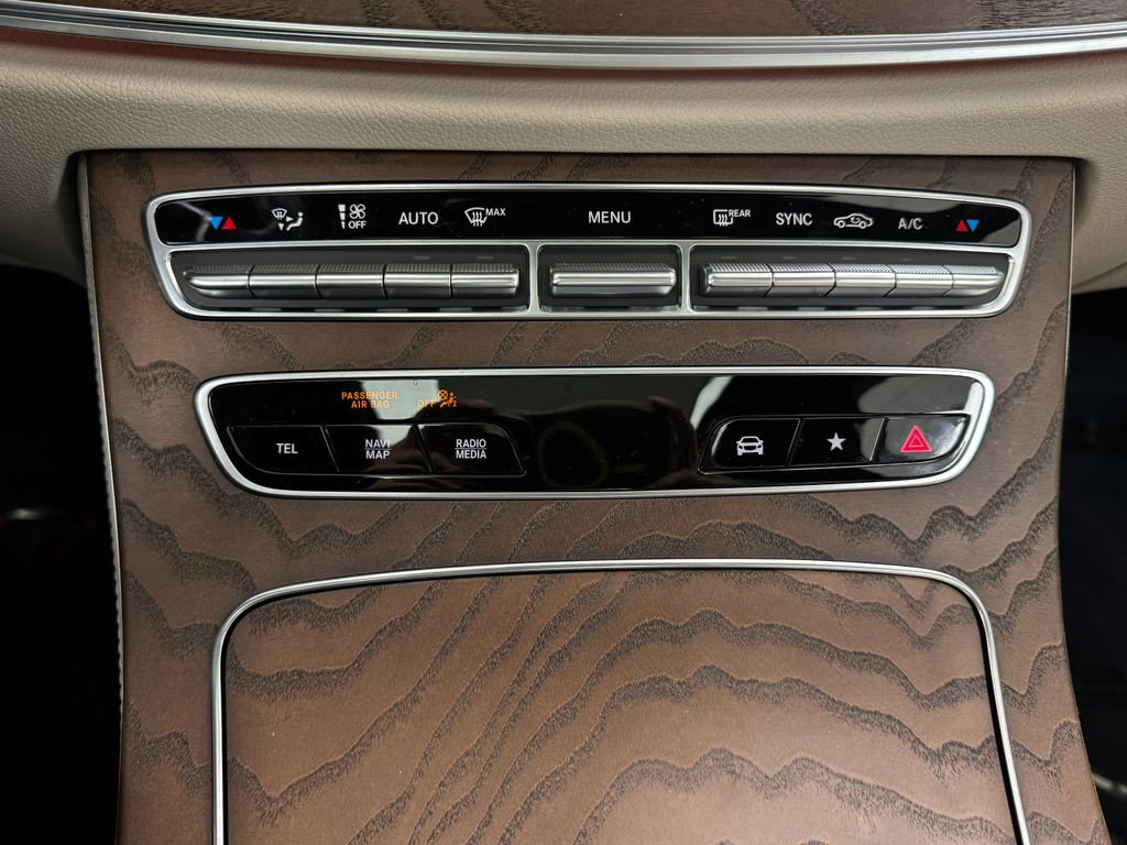 Used 2023 Mercedes-Benz E 350 Sedan image 32