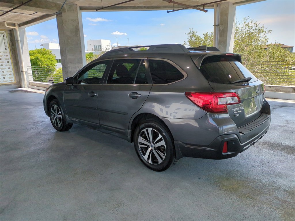 Used 2018 Subaru Outback 2.5i Limited image 7