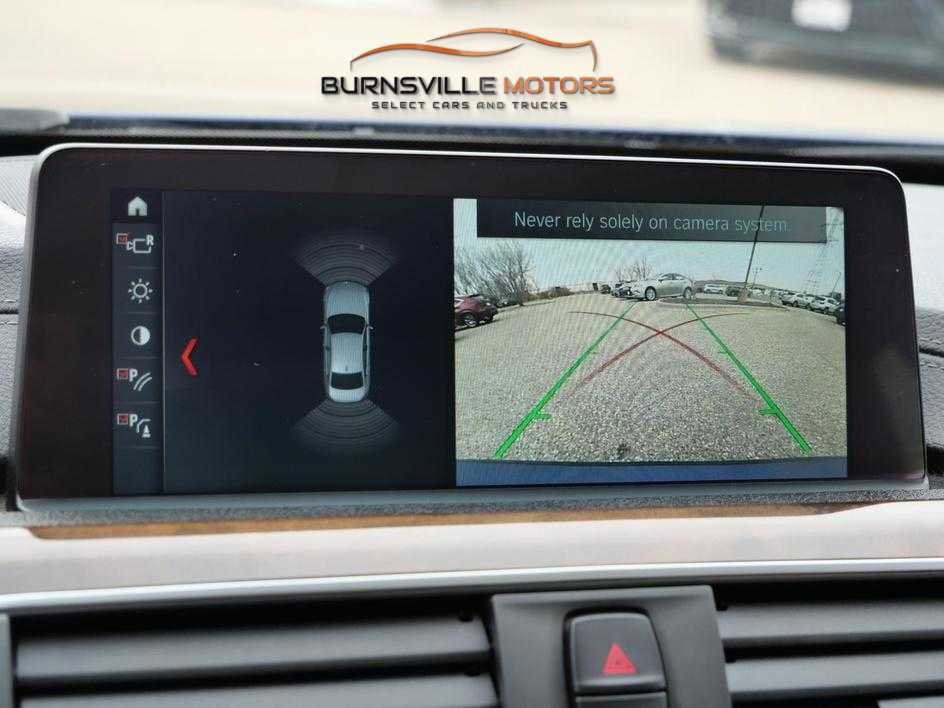 Used 2018 BMW 330i xDrive Sedan w/ Premium Package image 30