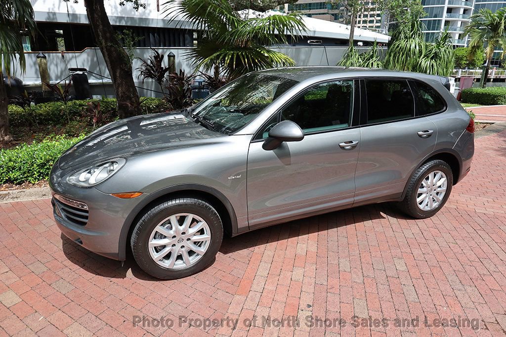 Used 2014 Porsche Cayenne Diesel AWD/4WD image 24