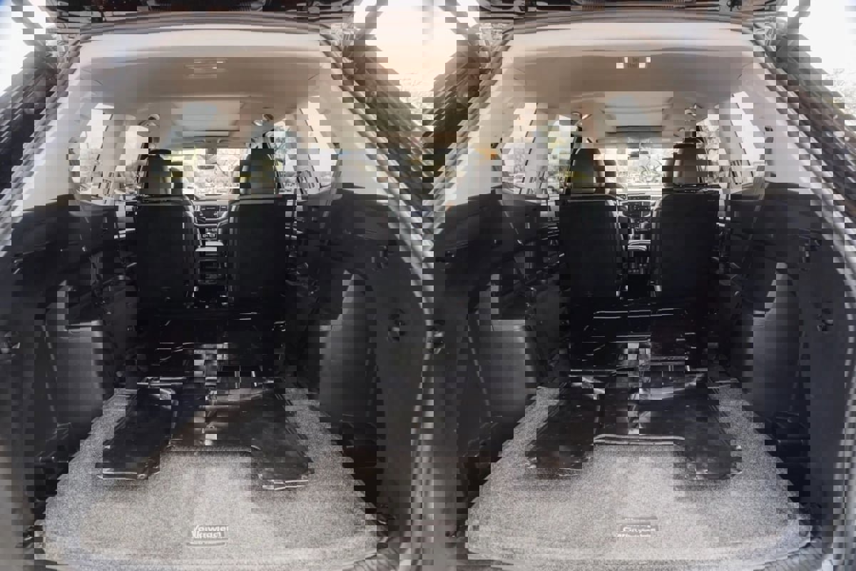 Used 2018 Volkswagen Atlas SEL Premium image 8