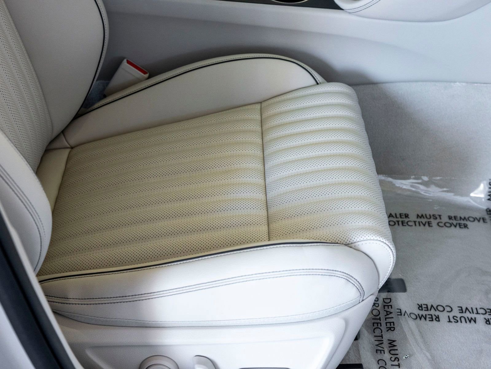 Used 2026 Genesis G70 2.5T Prestige image 25