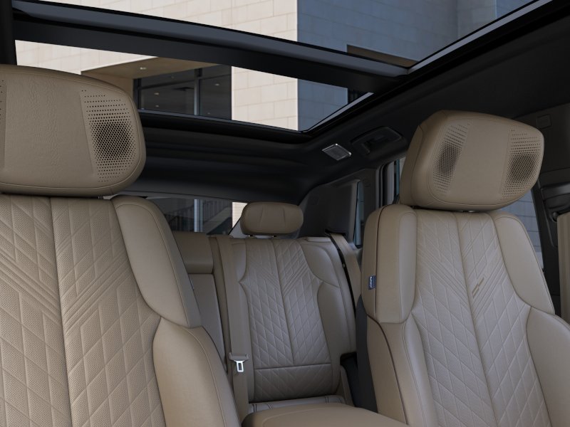 New 2026 Cadillac Lyriq V w/ Exterior Carbon Fiber Package AWD/4WD image 24