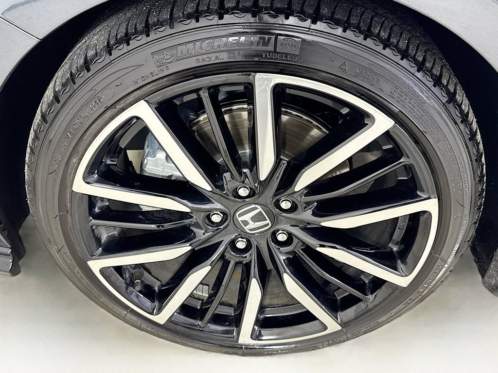Certified 2025 Honda Accord Touring image 43