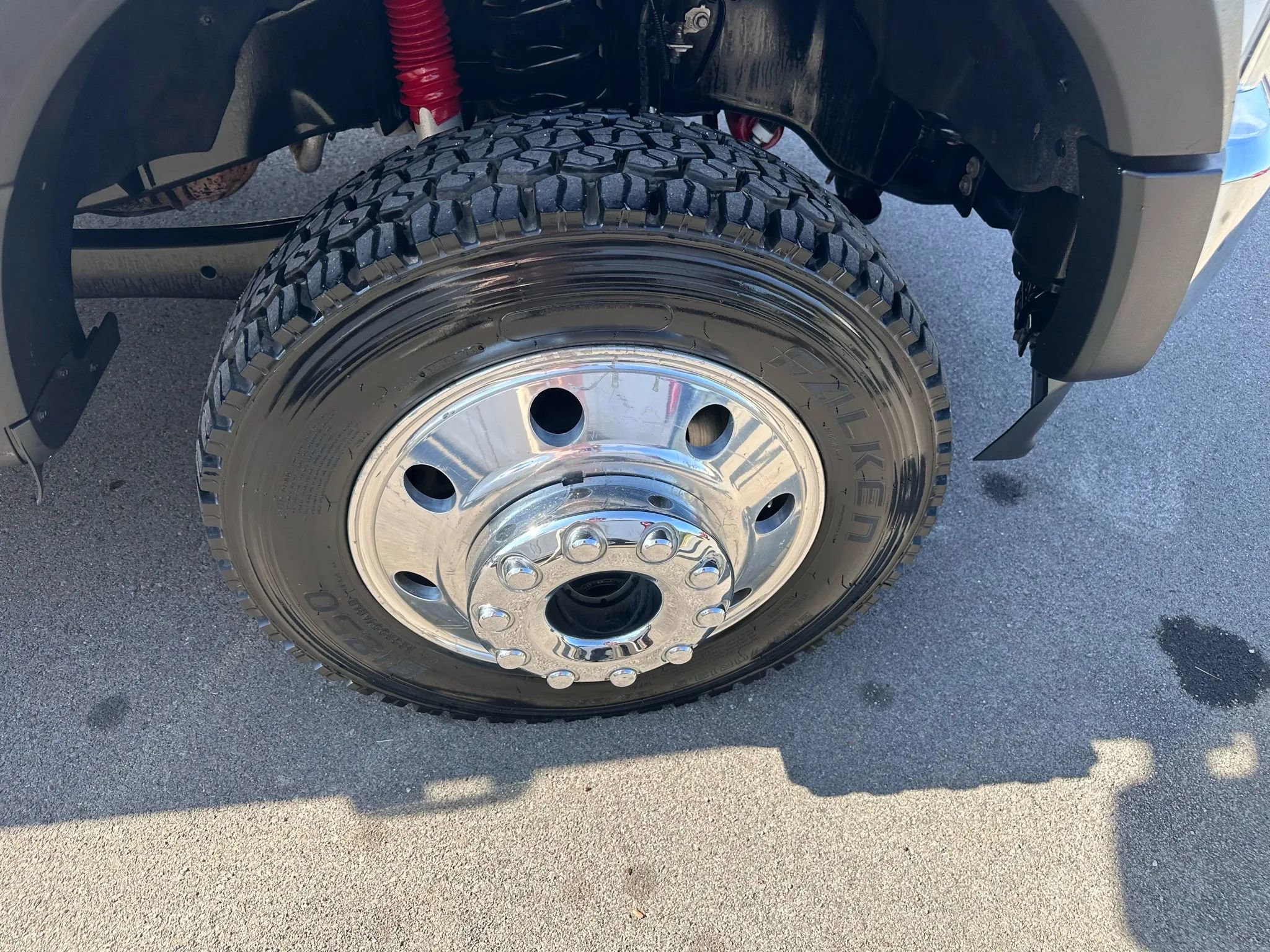 Used 2021 Ford F550 4x4 SuperCab Super Duty w/ XLT Value Package image 12