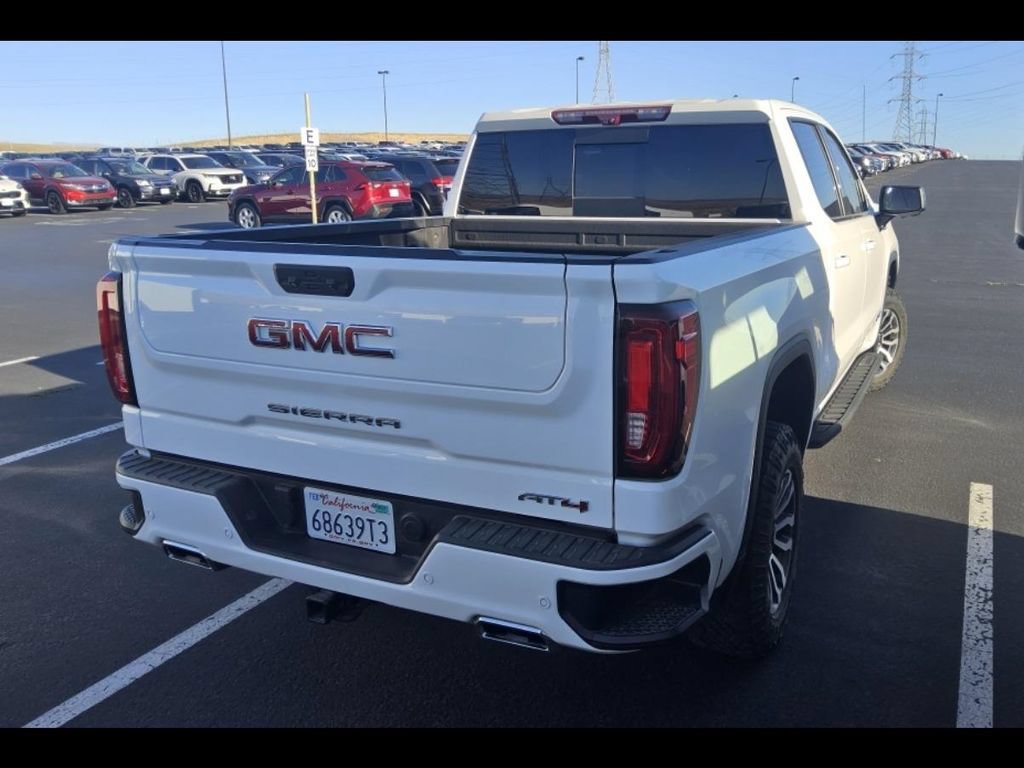 Used 2022 GMC Sierra 1500 AT4 w/ AT4 Premium Package AWD/4WD image 8