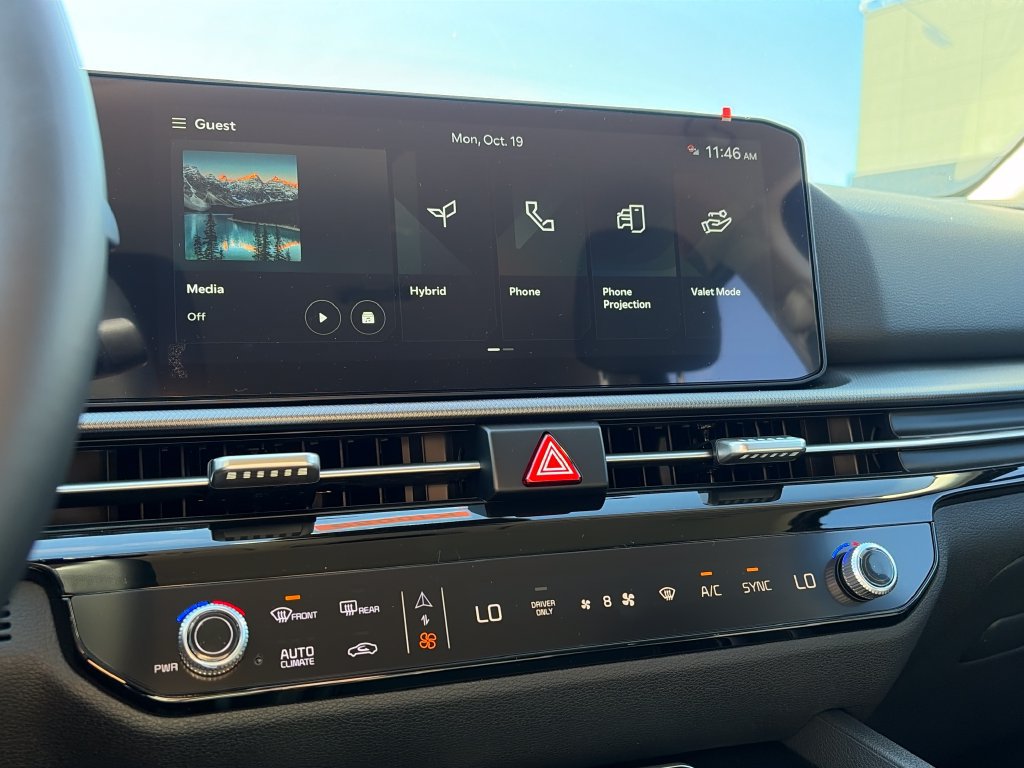 New 2027 Kia Sportage LX FWD image 17