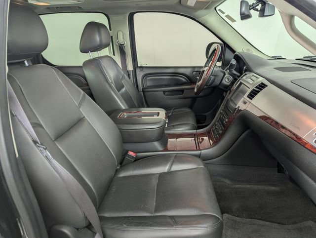 Used 2013 Cadillac Escalade EXT Premium image 14