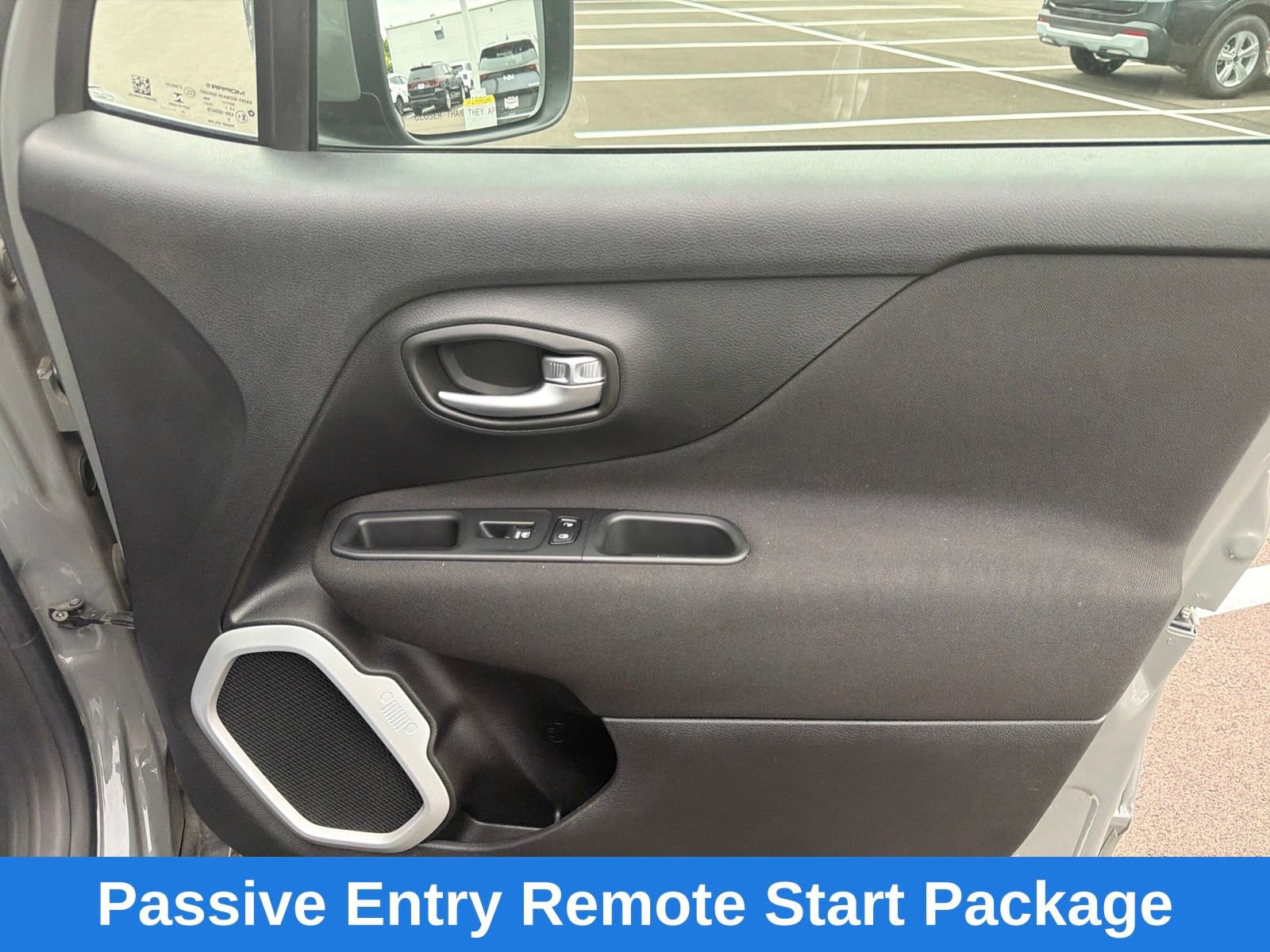 Used 2021 Jeep Renegade Latitude w/ Convenience Group AWD/4WD image 21