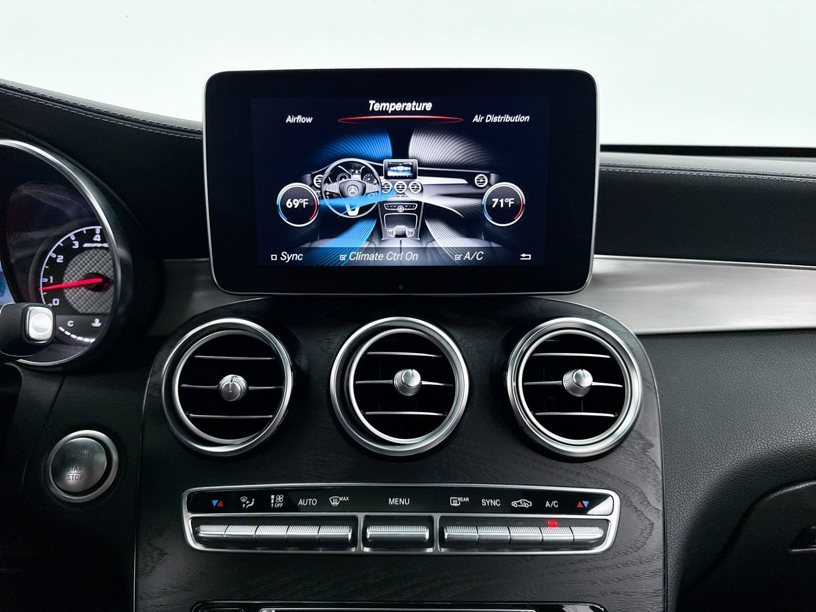 Used 2019 Mercedes-Benz GLC 63 AMG 4MATIC image 27