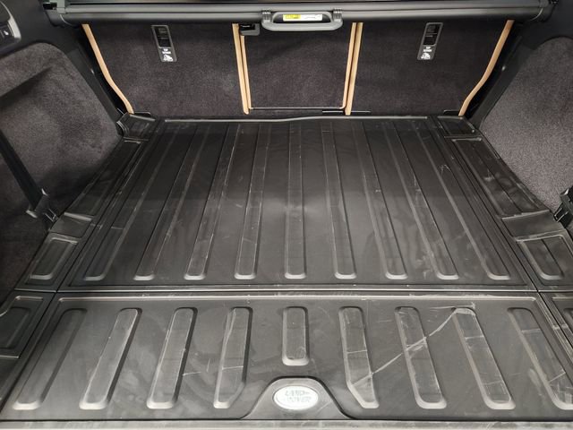 New 2025 Land Rover Discovery Dynamic SE image 33