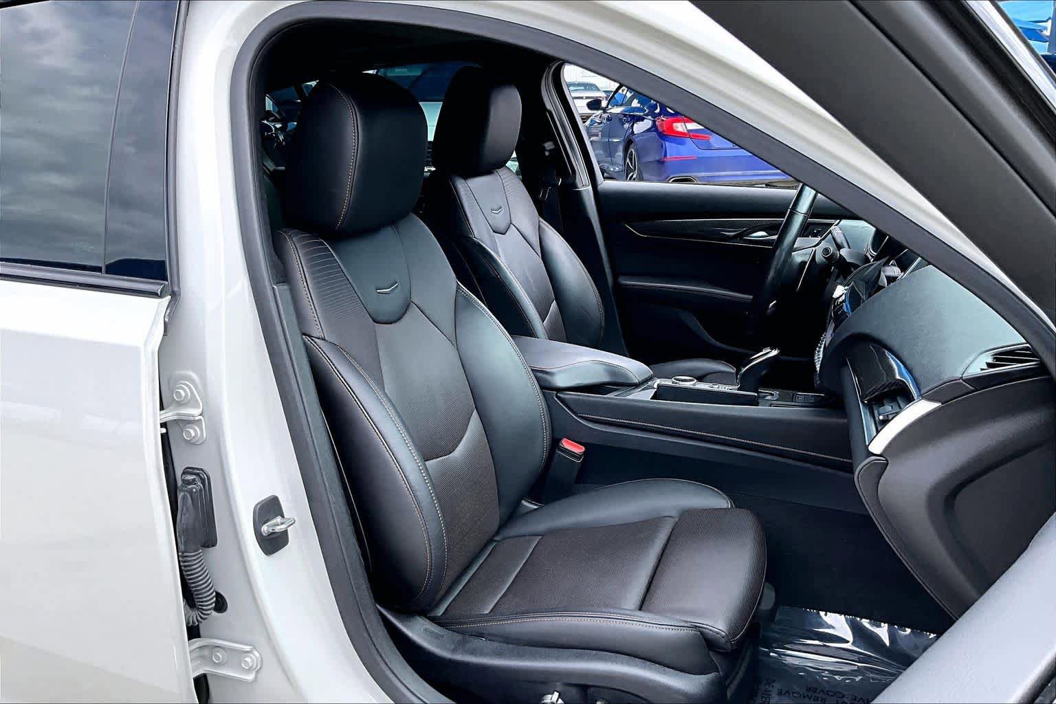 Used 2021 Cadillac CT5 V w/ Premium Package RWD image 9