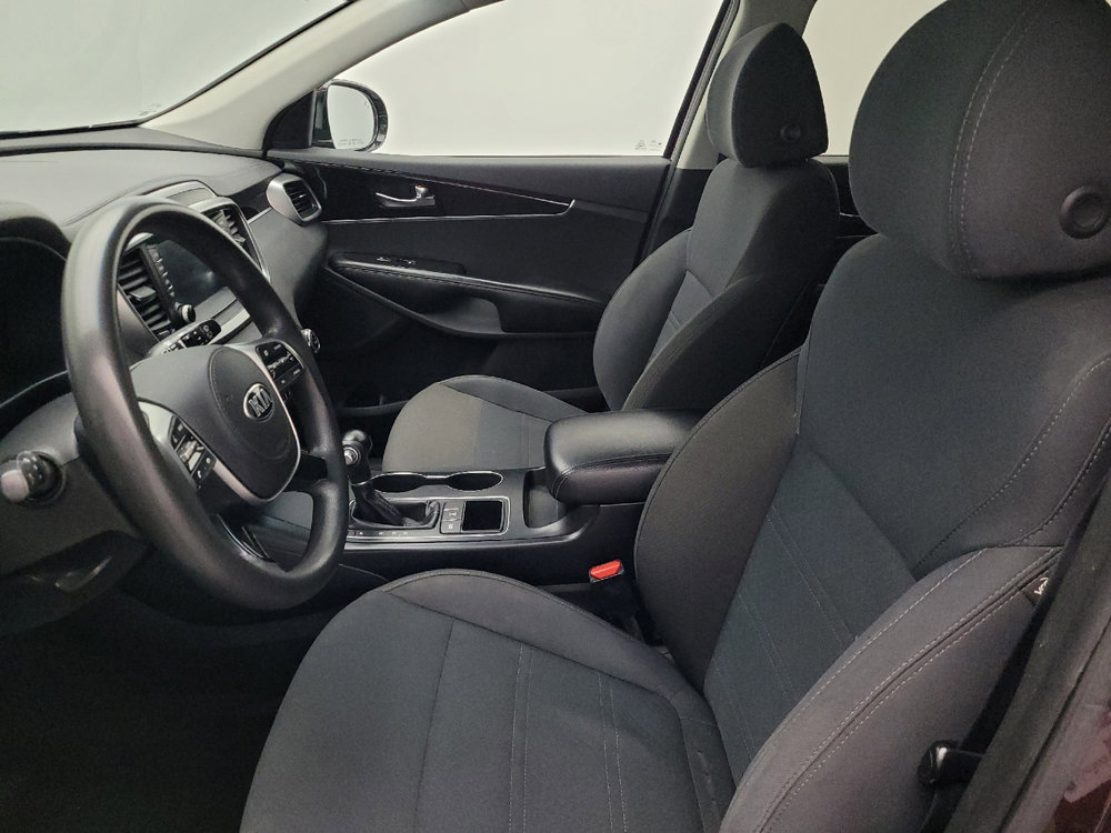 Used 2019 Kia Sorento LX image 17