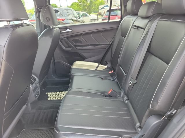 Used 2024 Volkswagen Tiguan SE R-Line AWD/4WD image 13