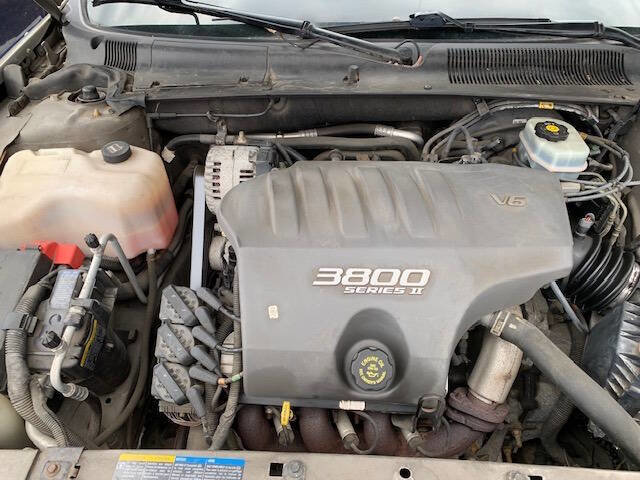 Used 2002 Buick Le Sabre Custom w/ Luxury Pkg FWD image 3
