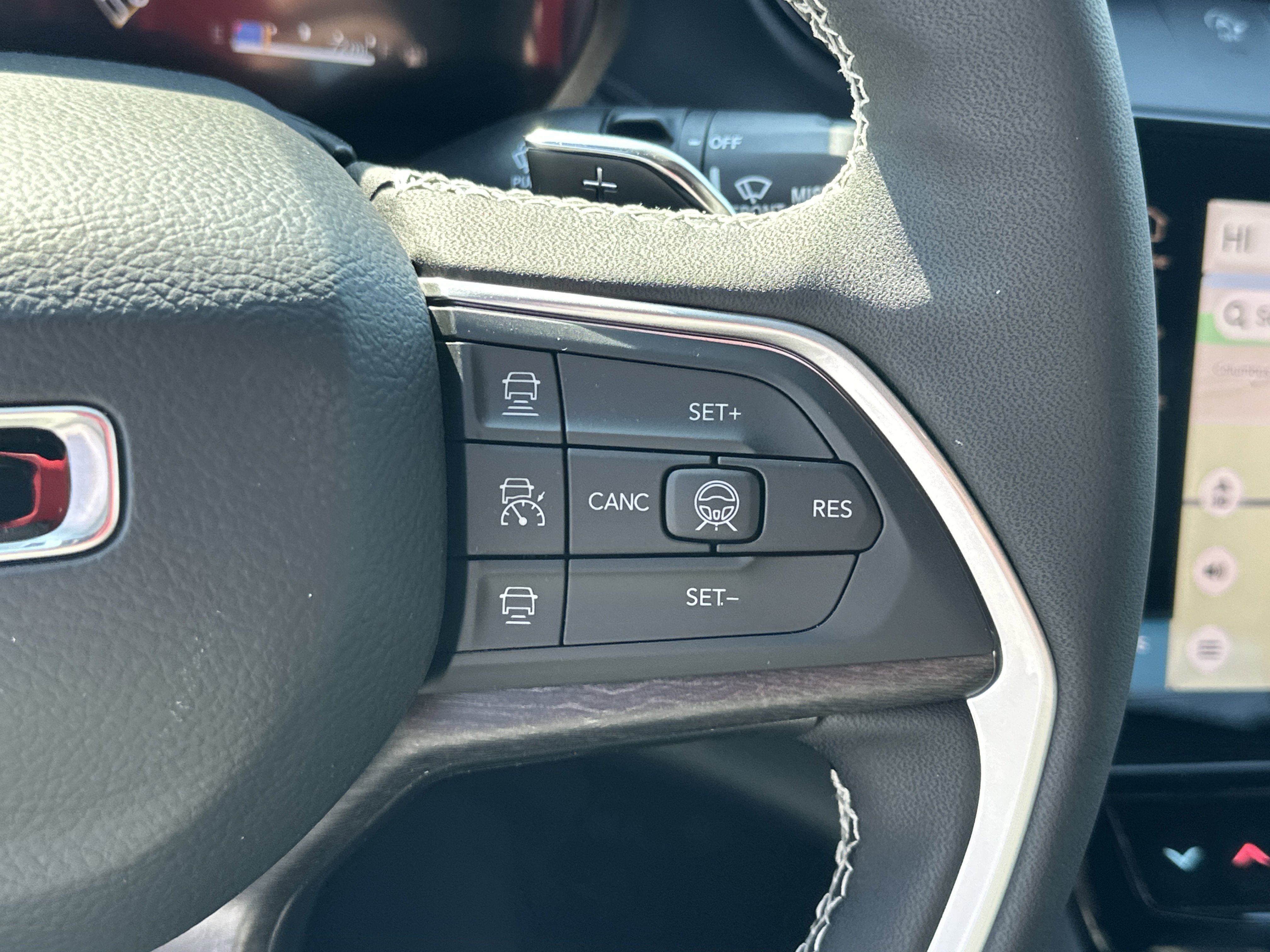 New 2026 Jeep Grand Cherokee L Limited w/ Limited Altitude Package image 9