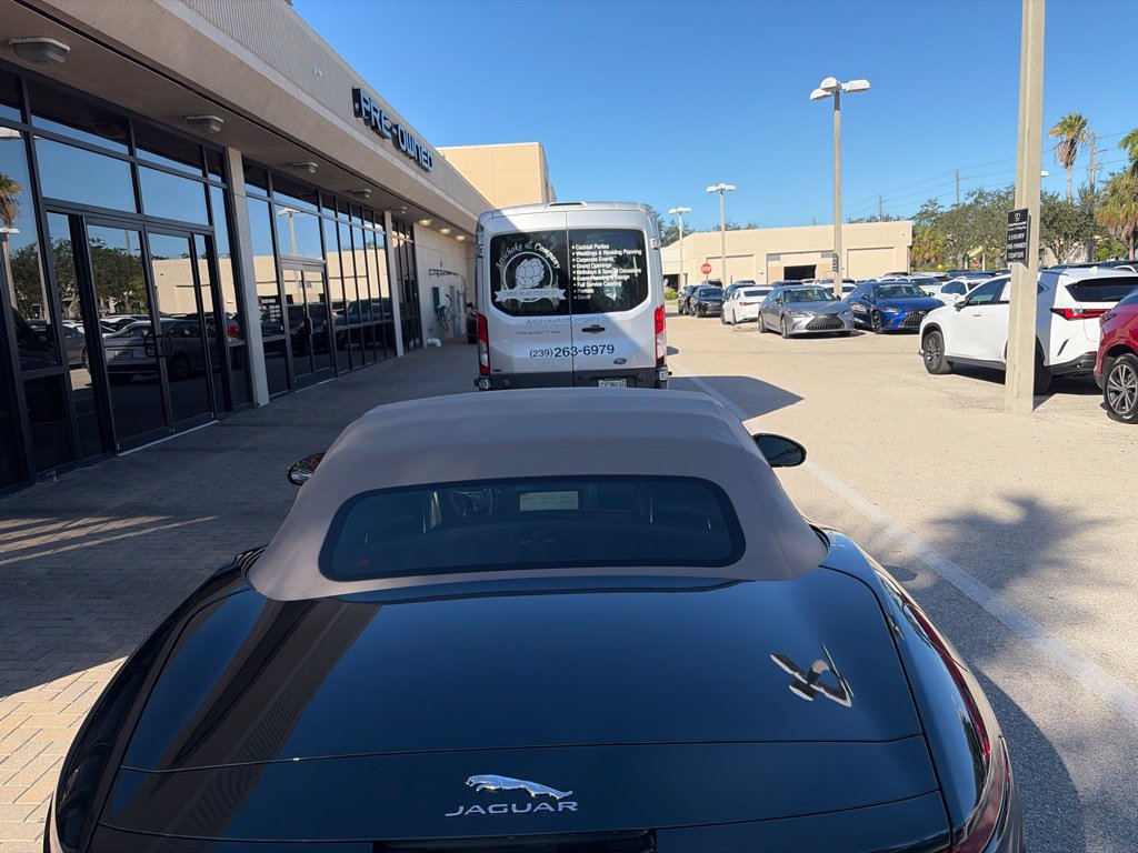 Used 2019 Jaguar F-TYPE Convertible RWD image 5