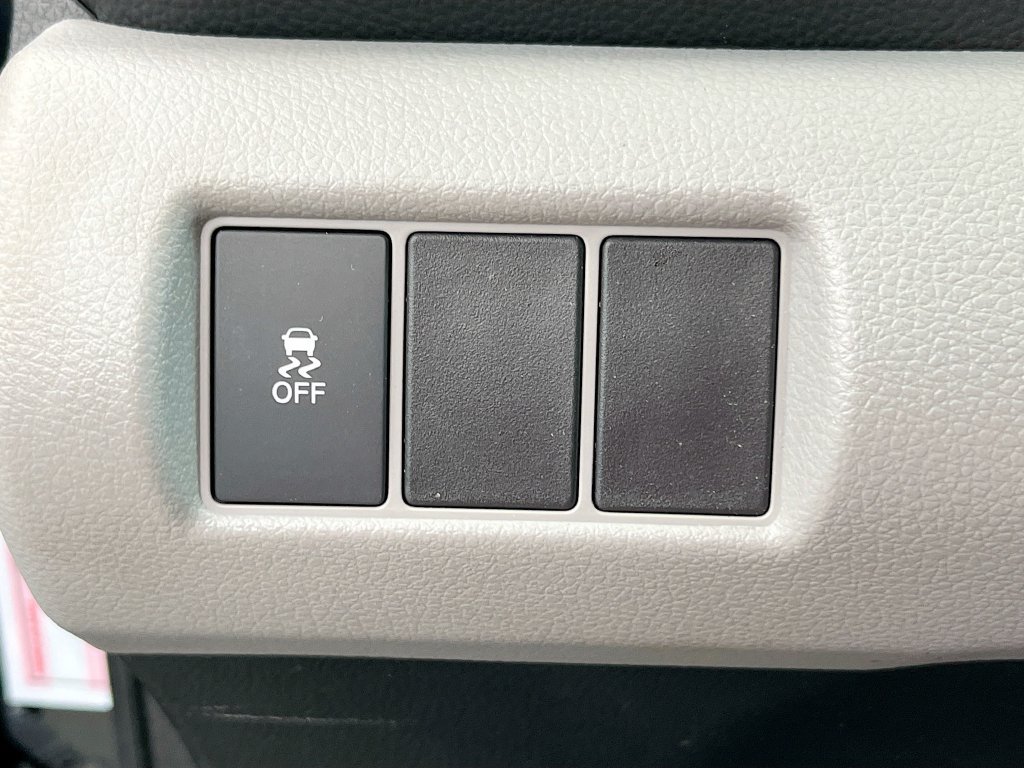 Used 2023 Honda Pilot LX image 10