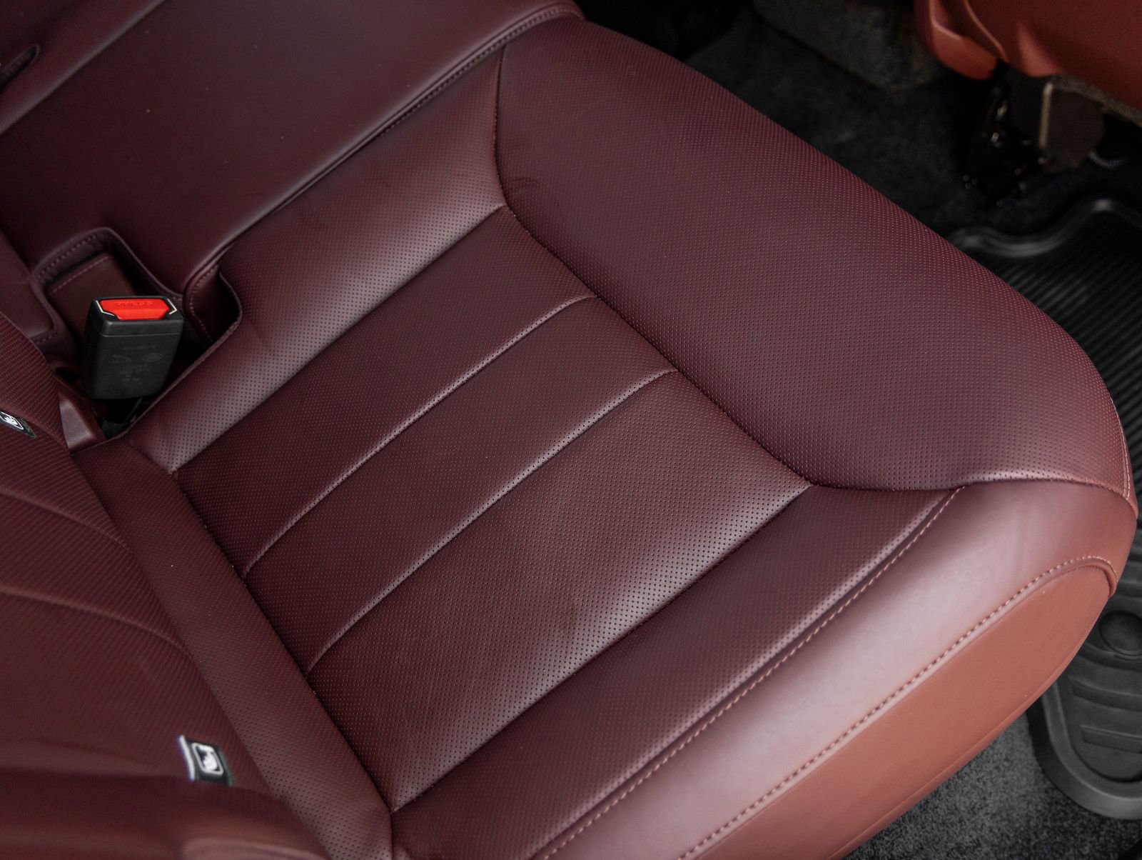 Used 2023 Land Rover Range Rover SE image 36