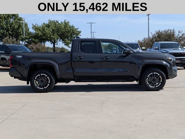 Used 2024 Toyota Tacoma TRD Sport w/ TRD Sport Premium Package AWD/4WD image 4