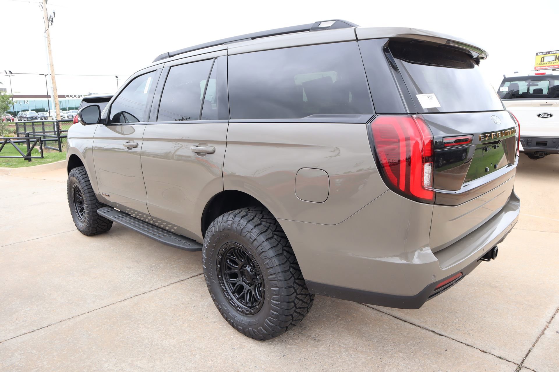 New 2026 Ford Expedition Tremor image 28