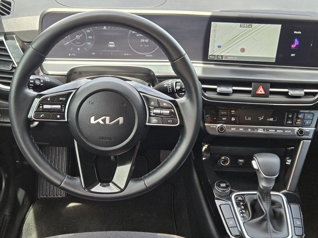 Certified 2024 Kia Seltos S image 10