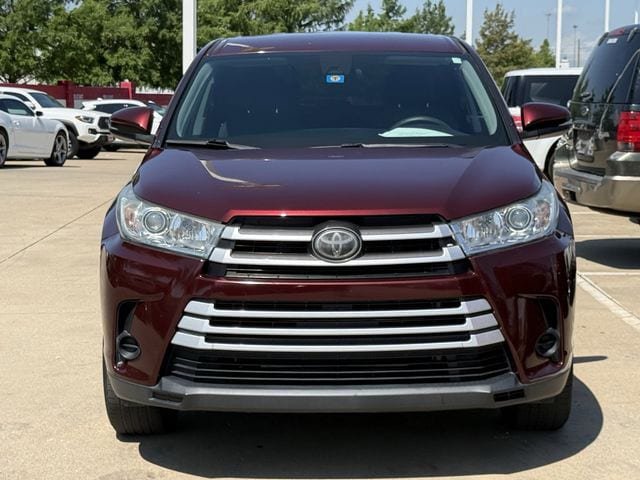 Used 2019 Toyota Highlander LE FWD image 7