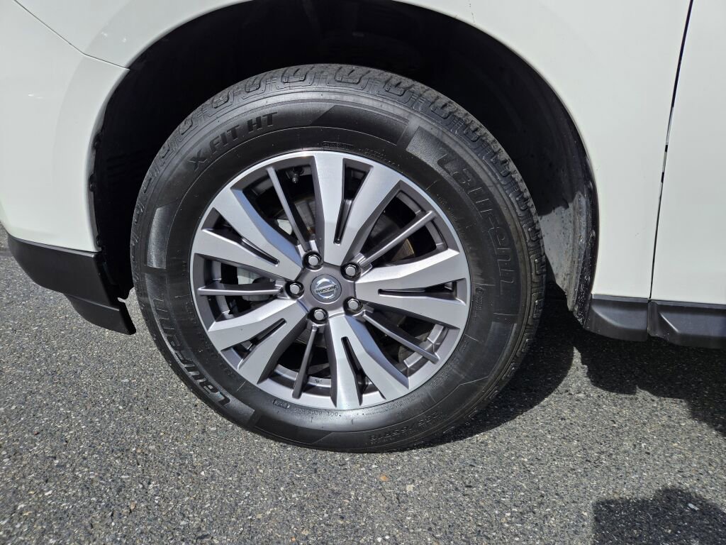 Used 2020 Nissan Pathfinder SL image 8
