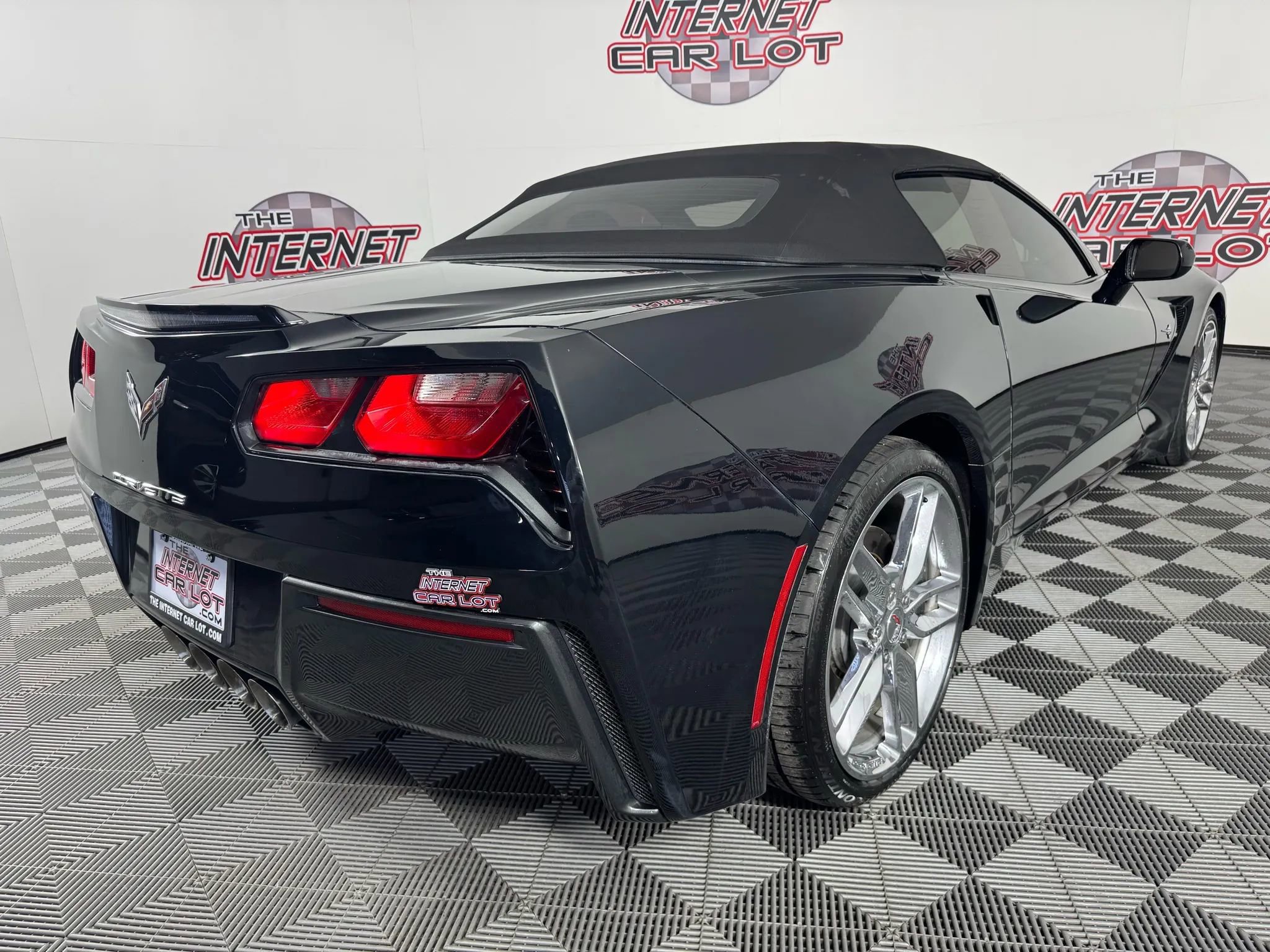 Used 2019 Chevrolet Corvette Stingray Convertible w/ 3LT Preferred Equipment Group image 34