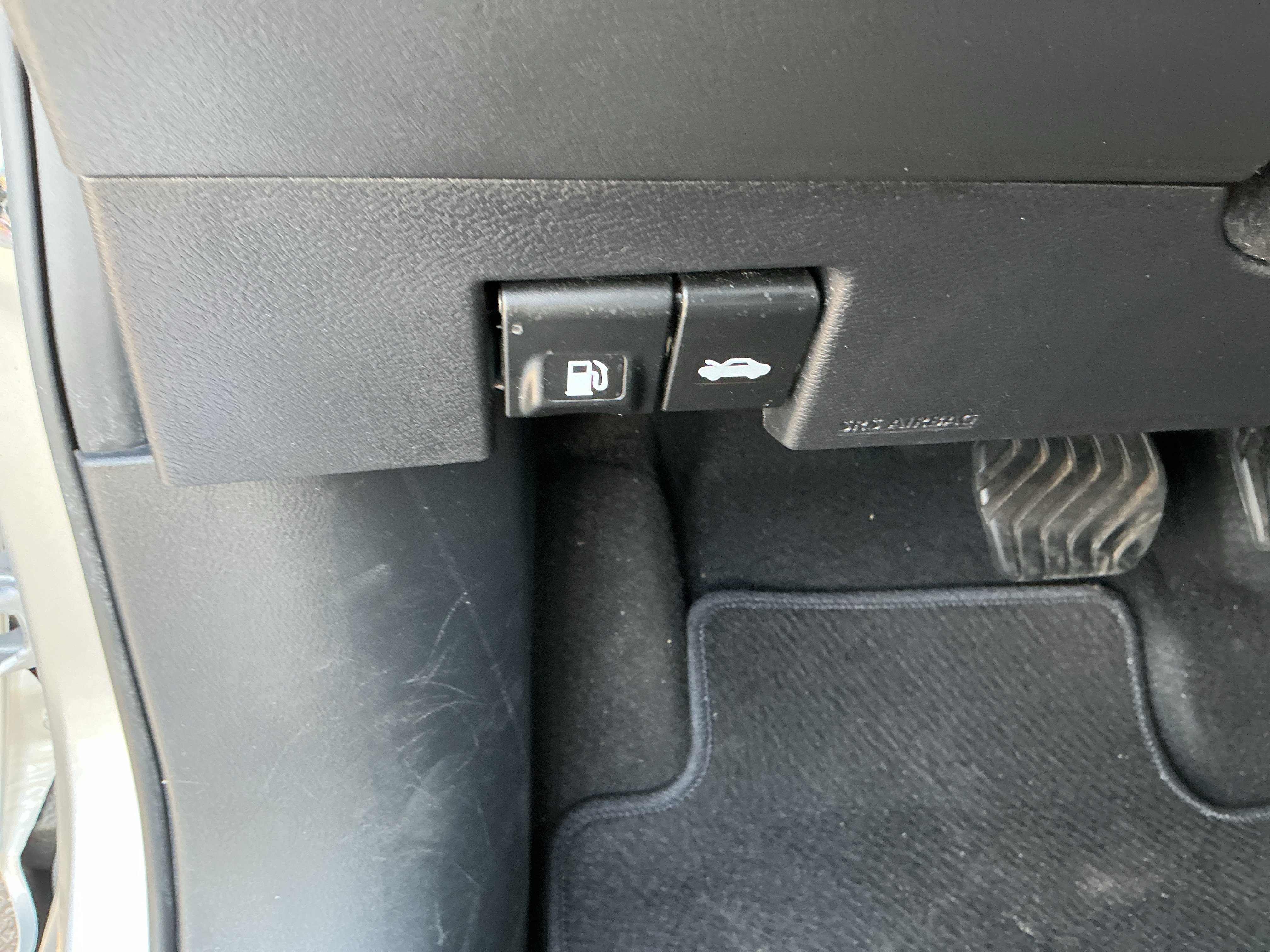 Certified 2024 Nissan Versa SR FWD image 14