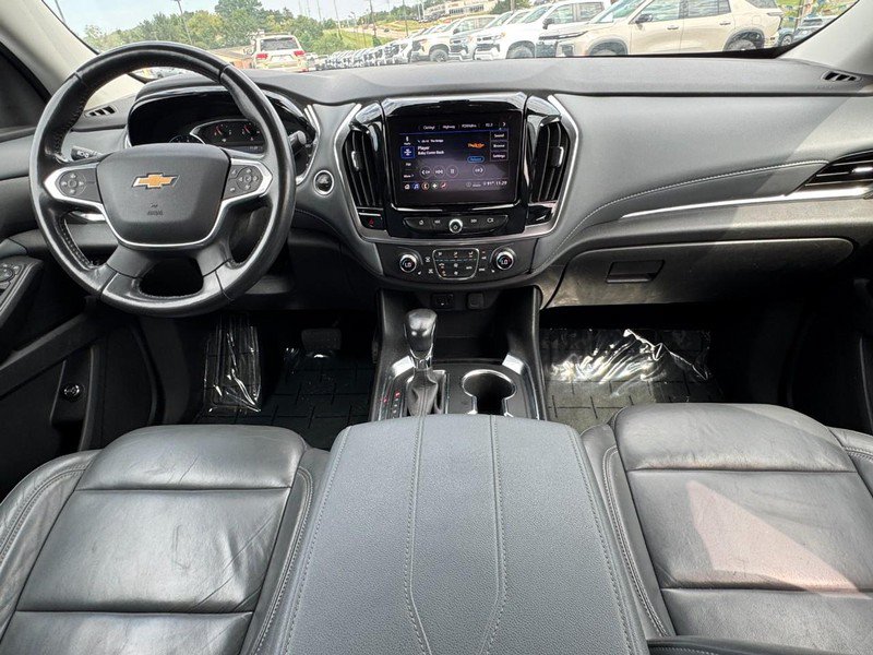 Used 2021 Chevrolet Traverse LT AWD/4WD image 12