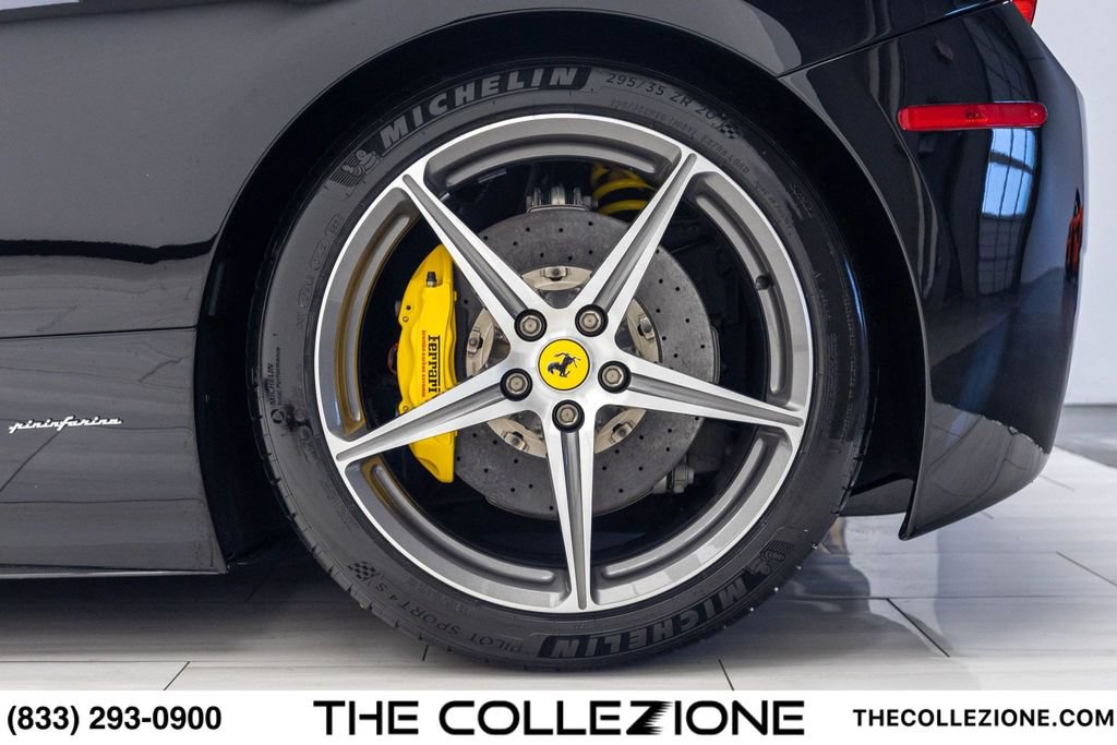 Used 2015 Ferrari 458 Spider RWD image 17