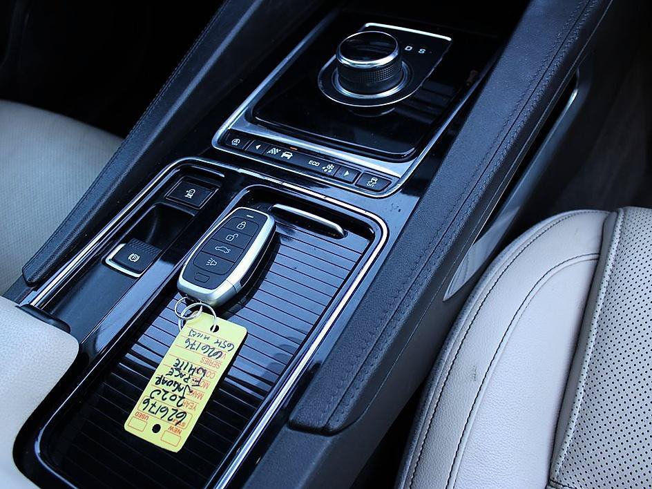 Used 2020 Jaguar F-PACE Prestige AWD/4WD image 20
