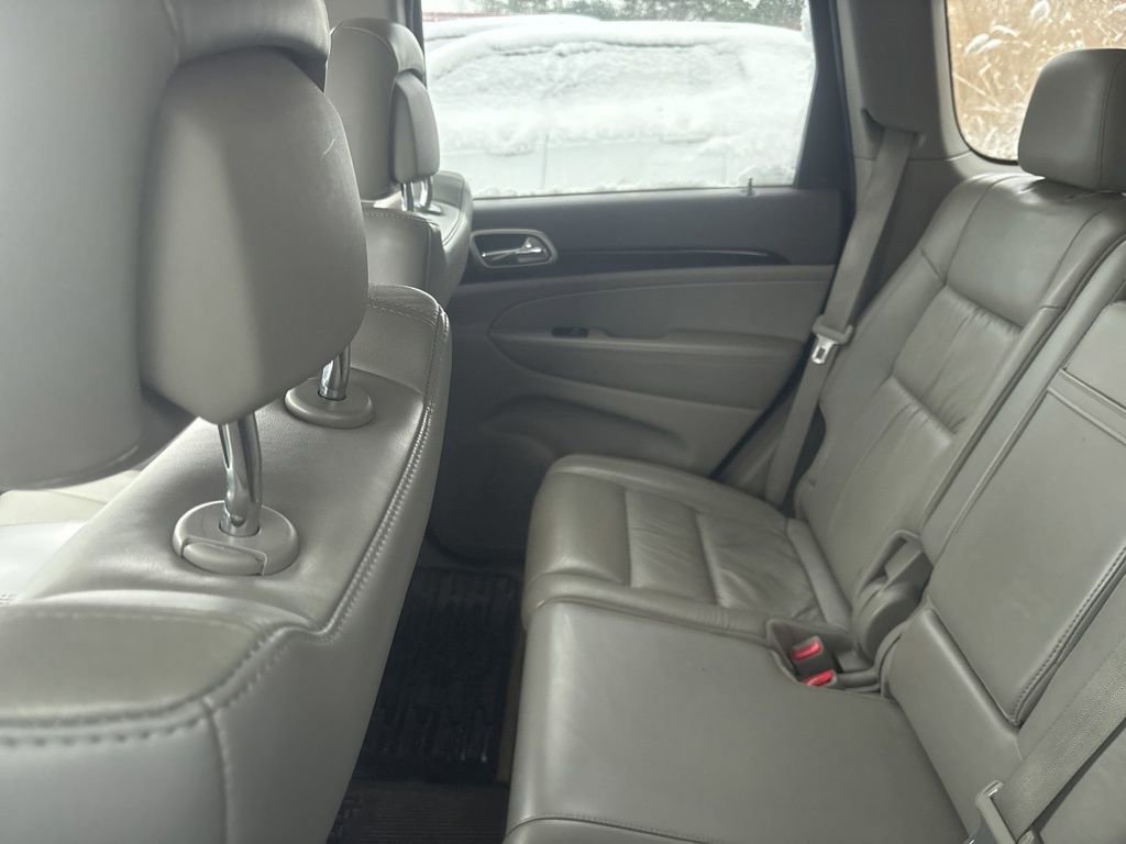 Used 2012 Jeep Grand Cherokee Laredo image 16