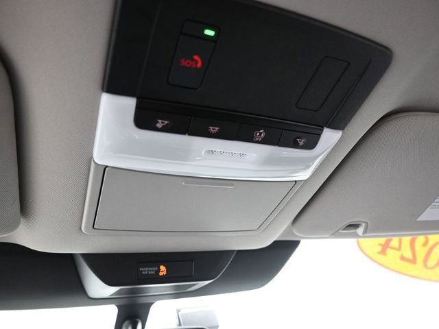 Used 2024 Nissan Pathfinder SV image 29