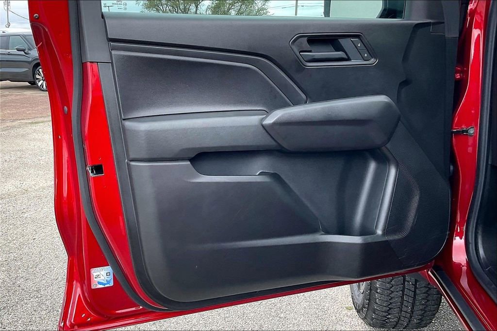Used 2025 Chevrolet Colorado Trail Boss image 17