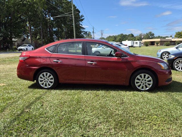 Used 2015 Nissan Sentra SV FWD image 2