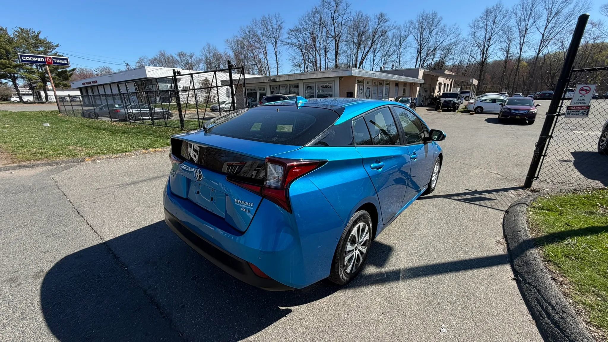 Used 2019 Toyota Prius XLE image 5