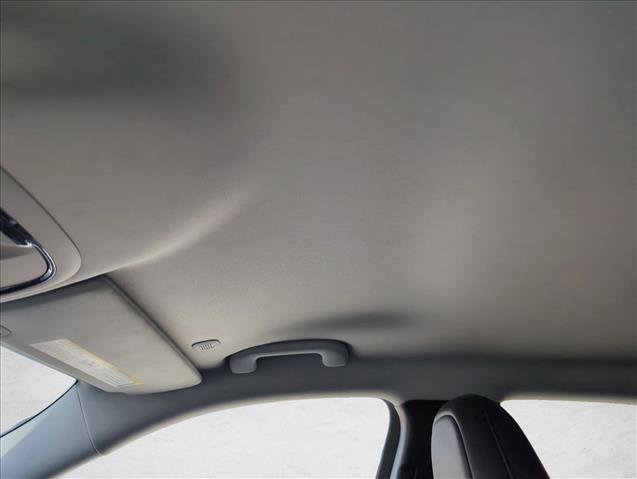 Used 2020 Jeep Cherokee Limited FWD image 11