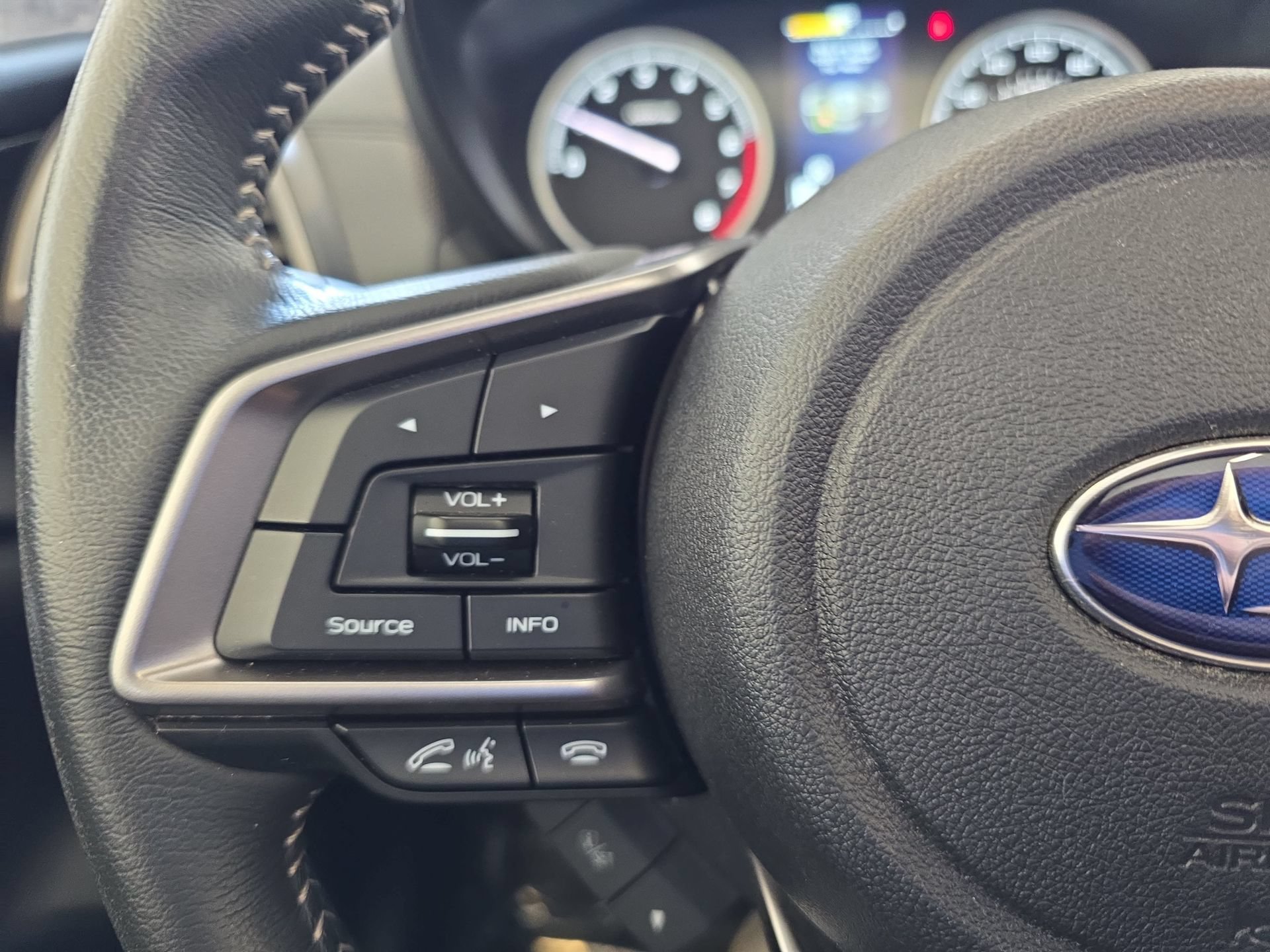 Used 2024 Subaru Forester Premium AWD/4WD image 17