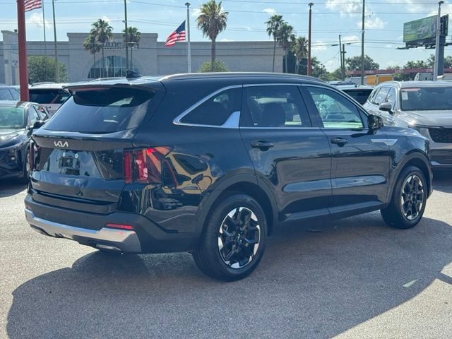 Used 2025 Kia Sorento S FWD image 3