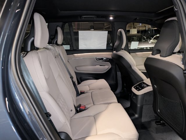 New 2026 Volvo XC90 T8 Plus w/ Protection Package AWD/4WD image 28