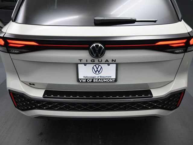 New 2026 Volkswagen Tiguan SE R-Line image 10