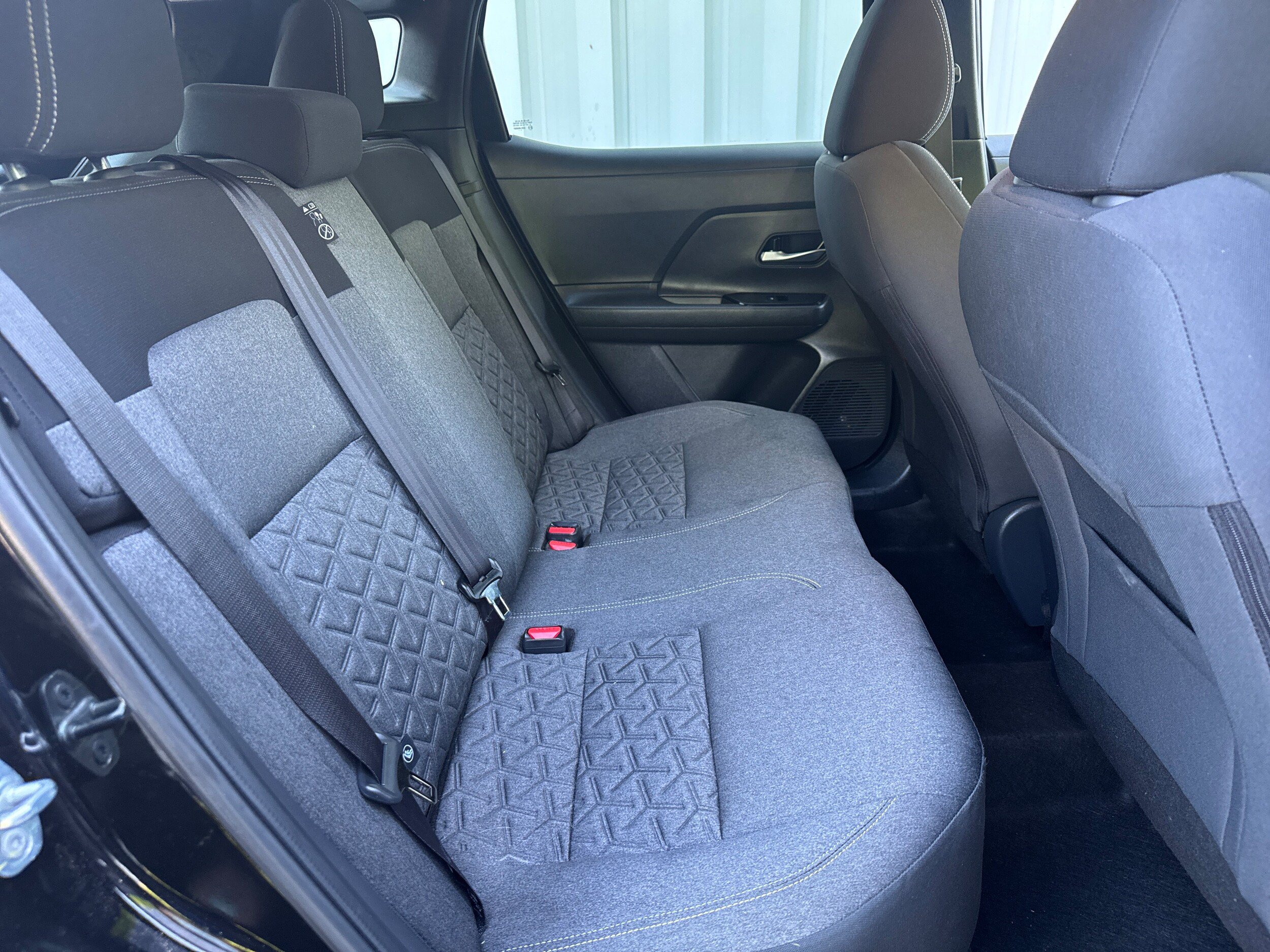 Used 2025 Nissan Kicks SV FWD image 11