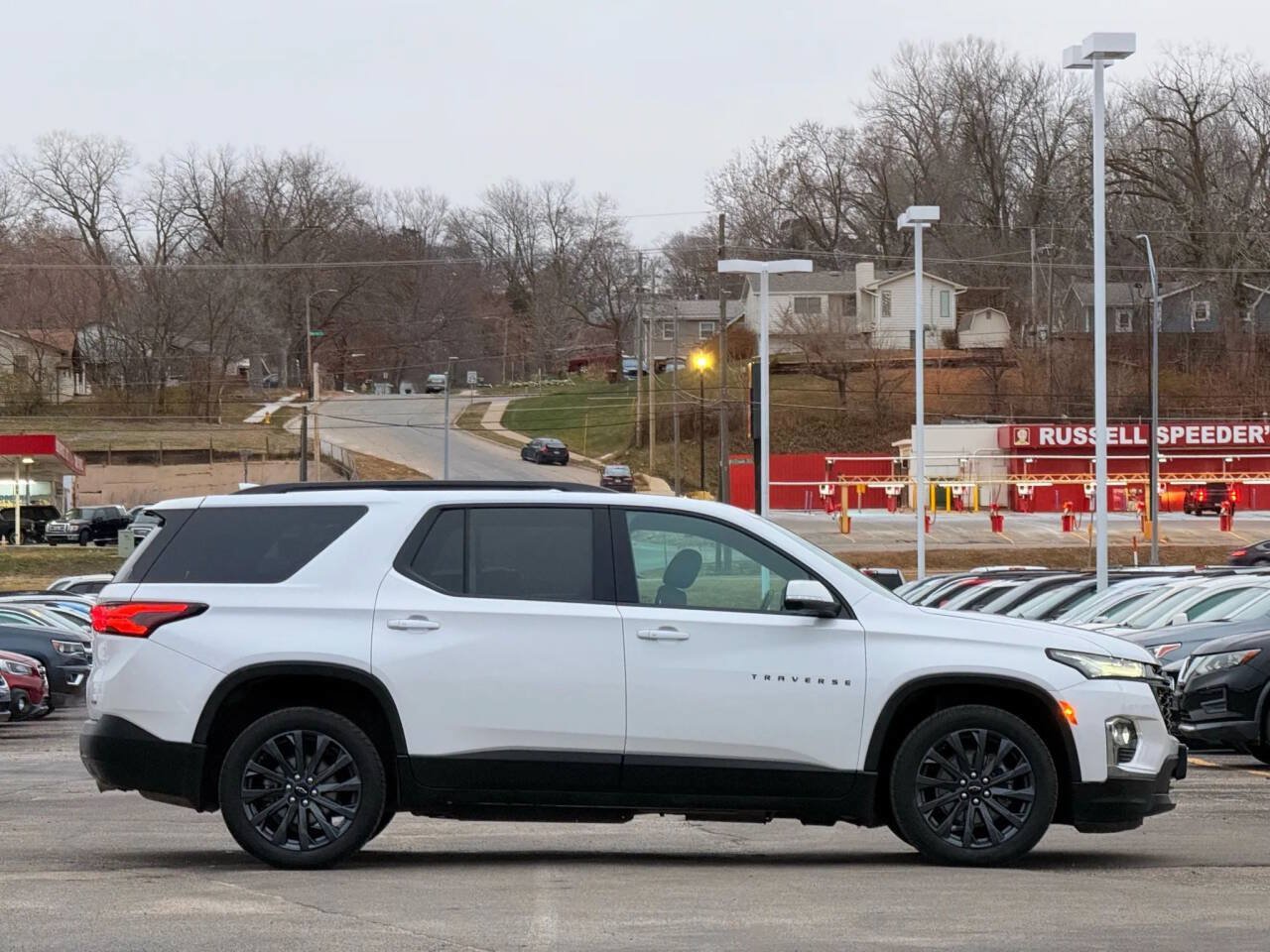 Used 2023 Chevrolet Traverse RS AWD/4WD image 2