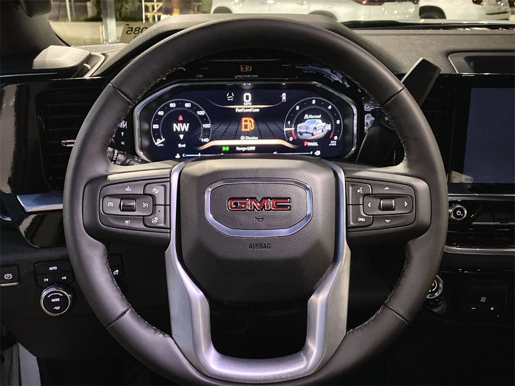New 2026 GMC Sierra 1500 SLE image 19