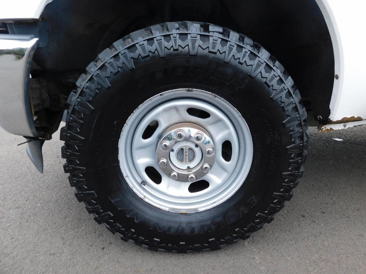 Used 2016 Ford F250 XL w/ XL Appearance Package AWD/4WD image 26