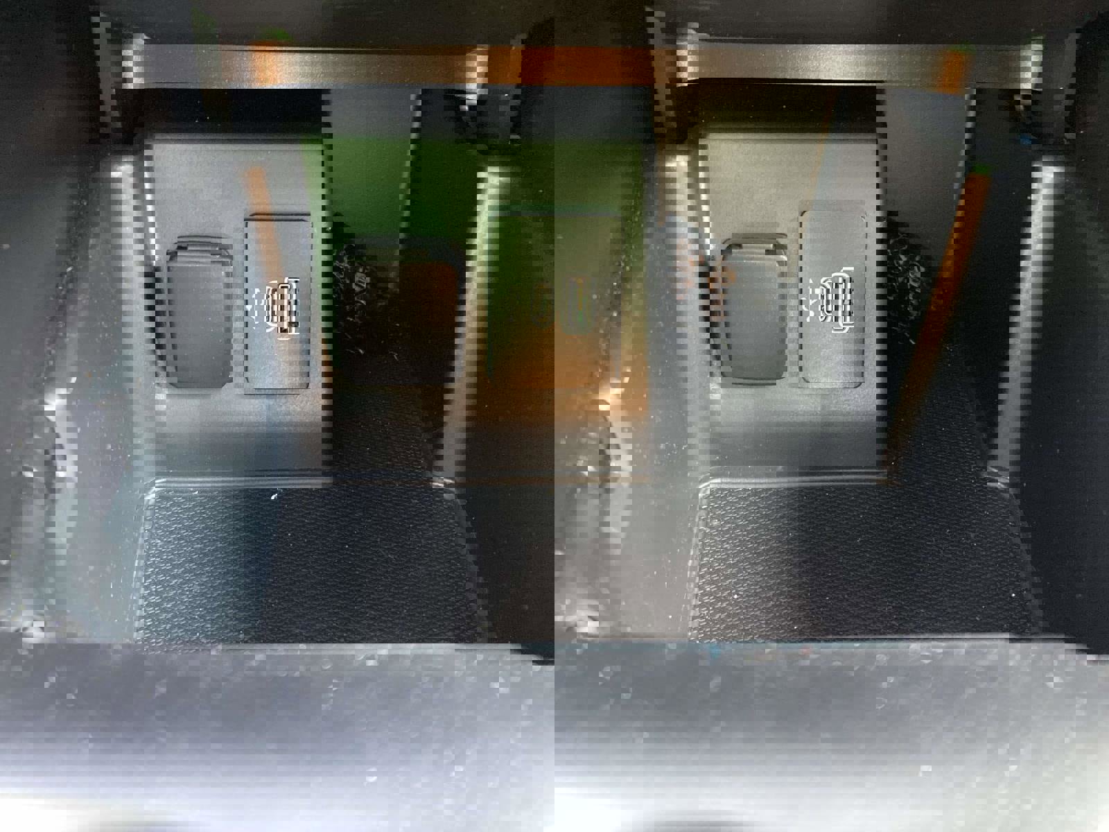 Used 2025 Ford Explorer ST-Line w/ Premium Package image 29