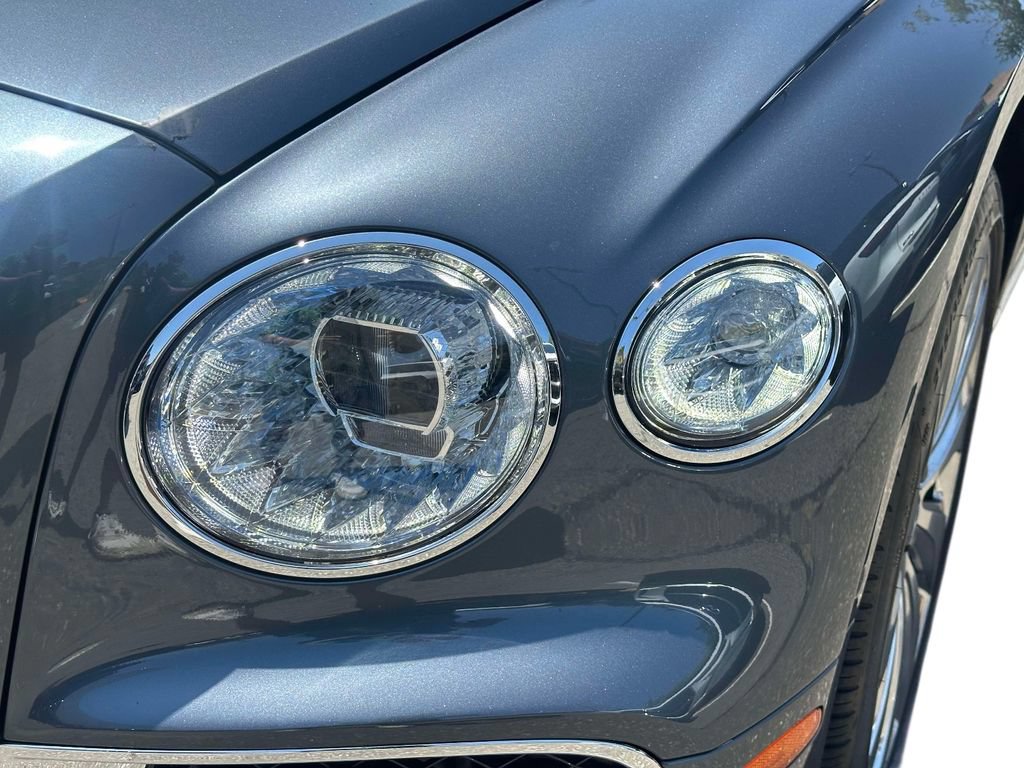 Used 2024 Bentley Flying Spur V8 AWD/4WD image 10